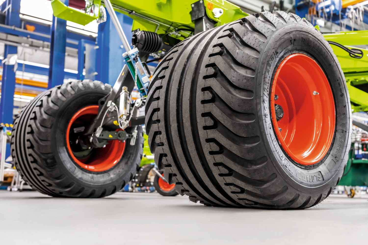 LINER four-rotor swathers | CLAAS