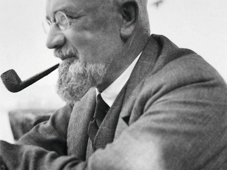 1930-1945-article-3-pic