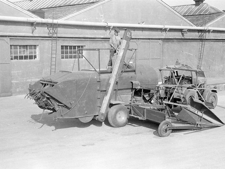 1930-1945-article-8-pic