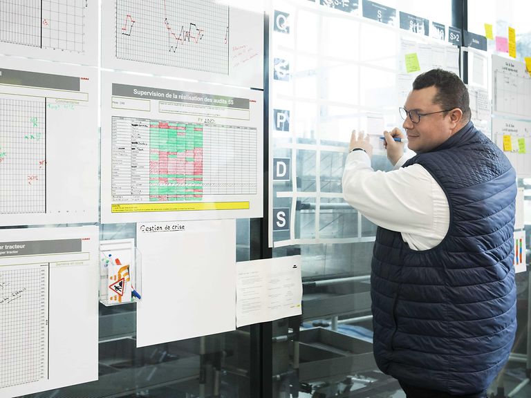 SébastienPaté (Claas) 0323-93 F HRes-min-min