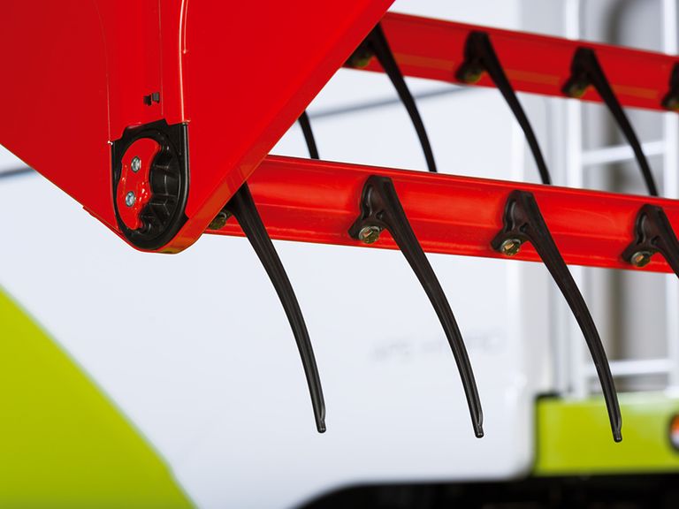 244551_27 Detail image: MAXFLEX reel centre tubes with reel fingers.