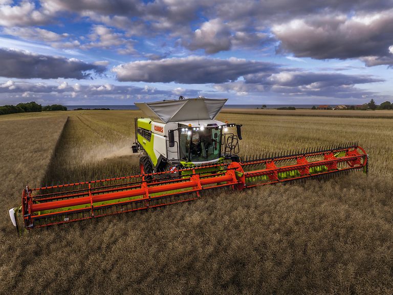 Claas Lexion () Claas Lexion