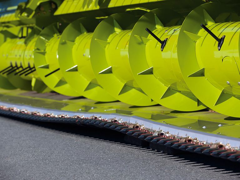 127820_27 A barra de corte flexível vista de perto.